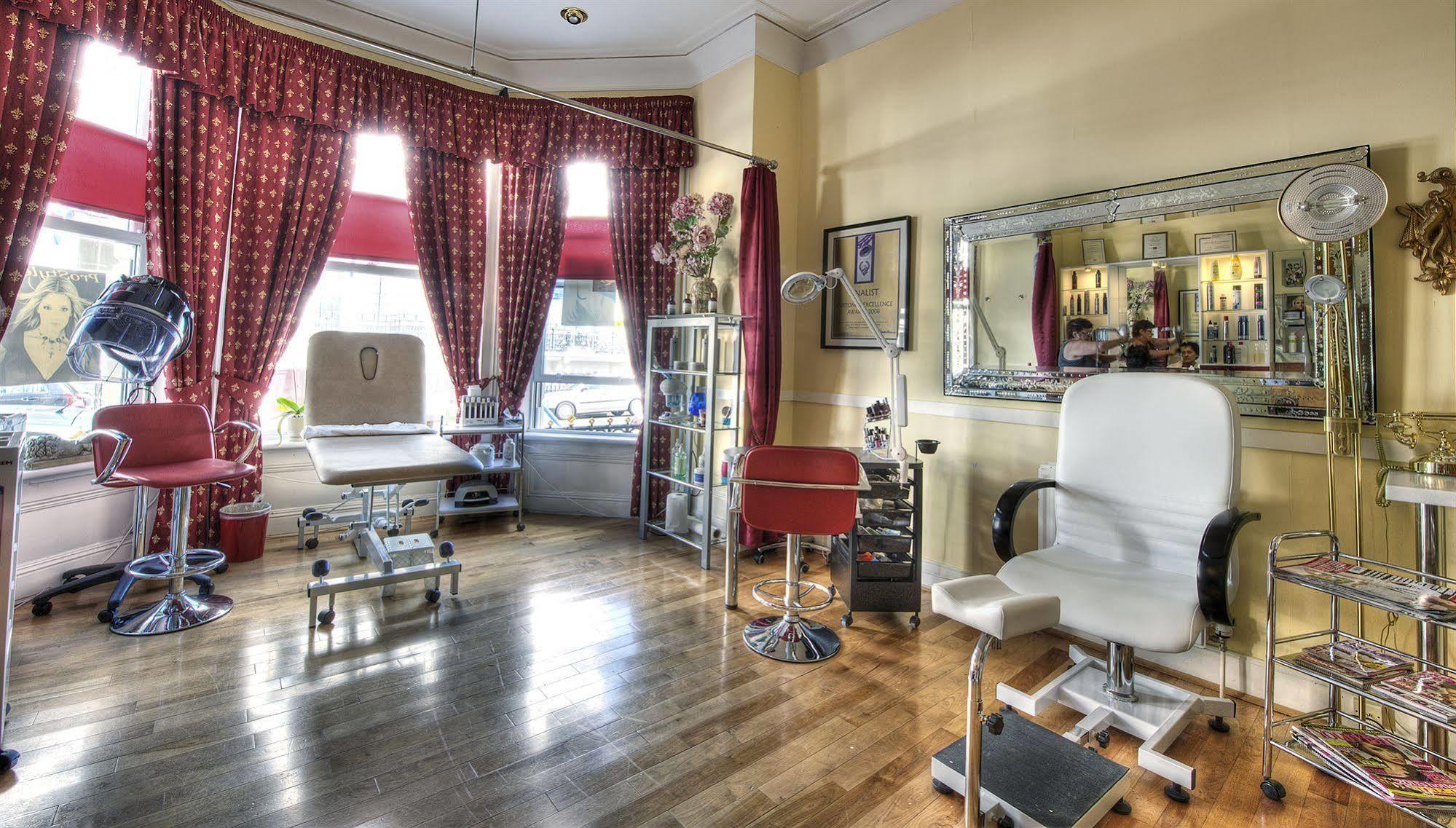 Albany Lions Hotel Eastbourne Eksteriør billede